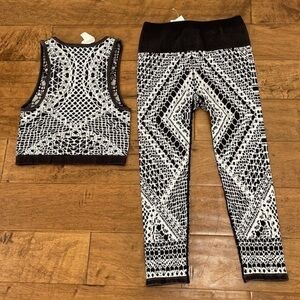 Fabletics High Waisted Seamless Lace Capri Leggings and Tank - NWT